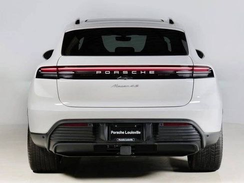 New 2026 Porsche Macan 4S Electric AWD/4WD image 10