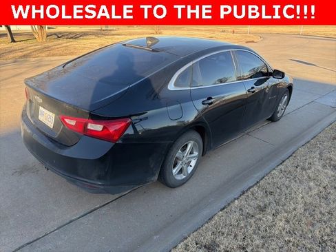 Used 2020 Chevrolet Malibu LS image 3