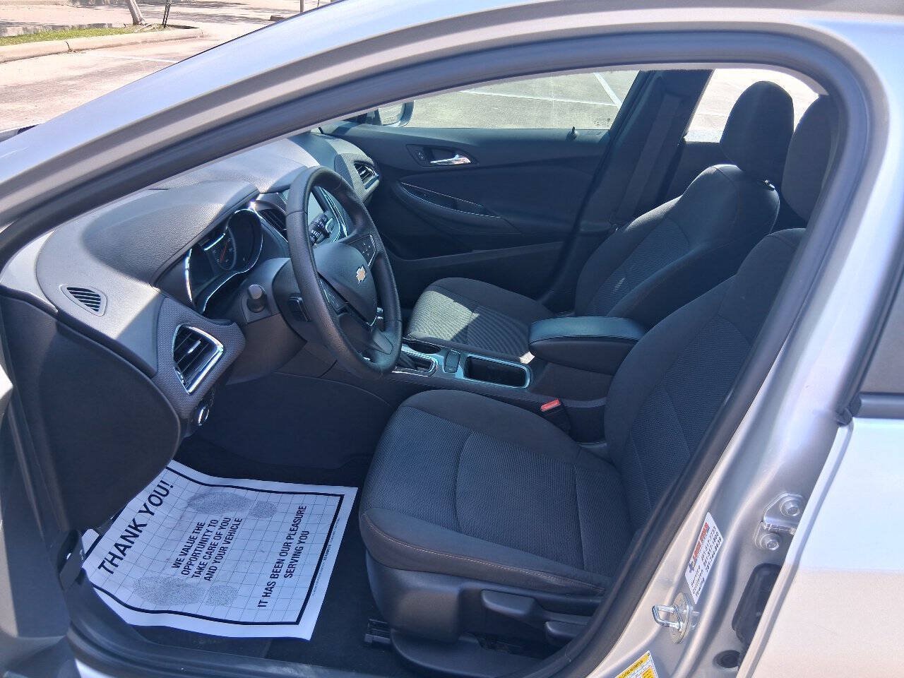 Used 2019 Chevrolet Cruze LS w/ LS Convenience Package FWD image 10