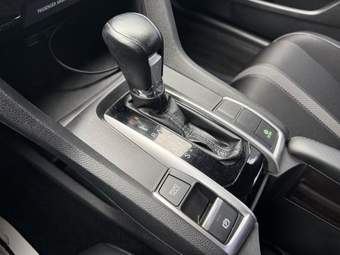 Used 2019 Honda Civic Sport image 23