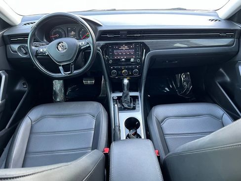 Used 2020 Volkswagen Passat 2.0T R-Line image 24