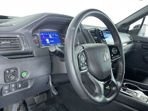 Used 2024 Honda Passport Black Edition image 27