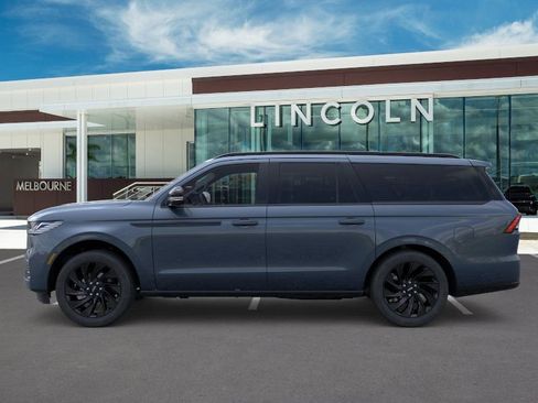 New 2026 Lincoln Navigator L Reserve w/ Jet Appearance Package AWD/4WD image 3