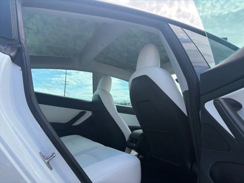 Used 2021 Tesla Model 3 Long Range image 40