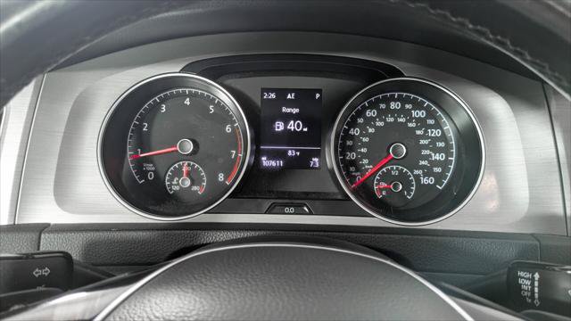 Used 2017 Volkswagen Golf S AWD/4WD image 27