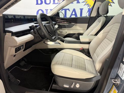 New 2026 Lincoln Nautilus Reserve w/ Jet Appearance Package AWD/4WD image 10