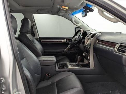 Used 2018 Lexus GX 460 Premium w/ Premium Package AWD/4WD image 21