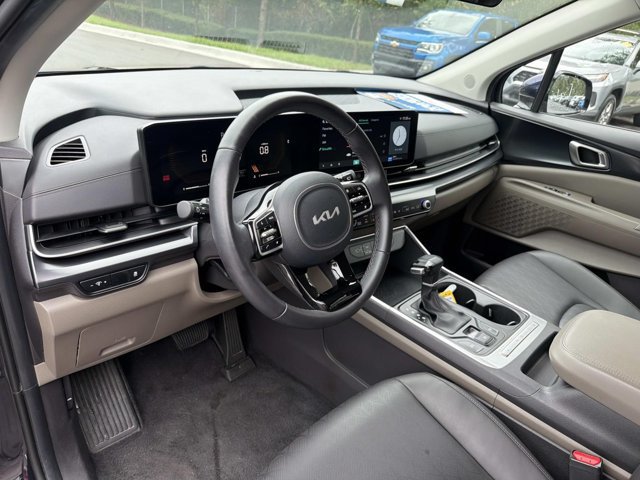 Used 2026 Kia Carnival FWD image 12