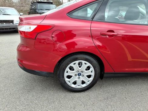 Used 2012 Ford Focus SE image 9