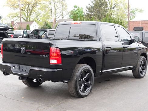 Used 2023 RAM 1500 Classic SLT w/ Electronics Convenience Group AWD/4WD image 3