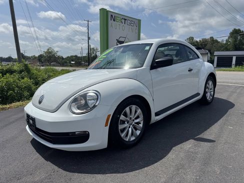 Used 2014 Volkswagen Beetle 1.8T FWD image 1