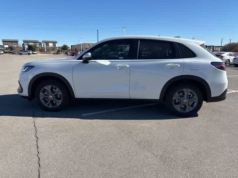 Certified 2026 Honda HR-V LX image 2