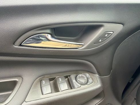 Used 2024 Chevrolet Equinox RS w/ RS Leather Package FWD image 22