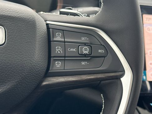 New 2026 Jeep Grand Cherokee Limited w/ Limited Altitude Package image 28