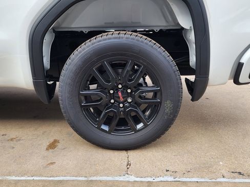 New 2026 GMC Sierra 1500 Elevation image 50