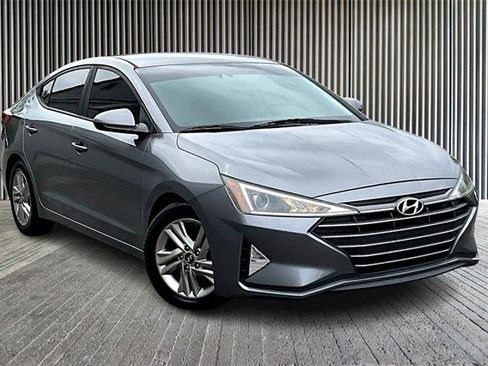 Used 2019 Hyundai Elantra SEL image 11