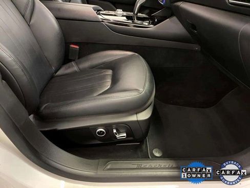 Used 2021 Maserati Levante image 49