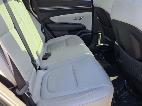 Used 2022 Hyundai Tucson Limited AWD/4WD image 15