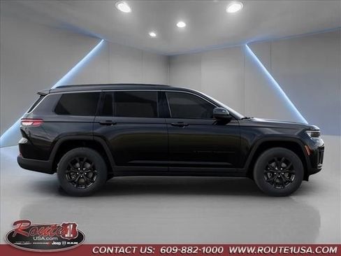 New 2026 Jeep Grand Cherokee L 4WD image 22