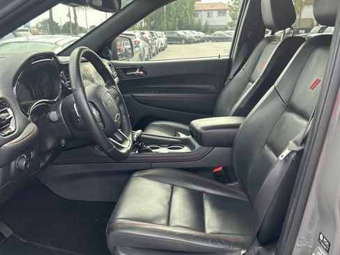 Used 2025 Dodge Durango GT image 8