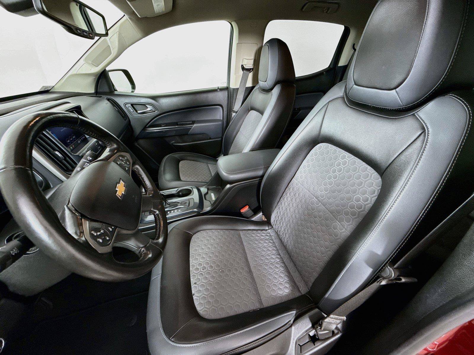 Used 2019 Chevrolet Colorado Z71 AWD/4WD image 9