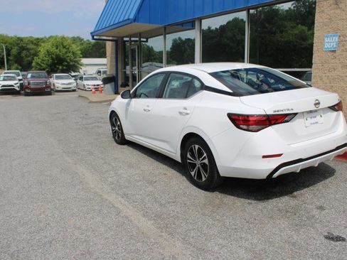 Used 2022 Nissan Sentra SV FWD image 4