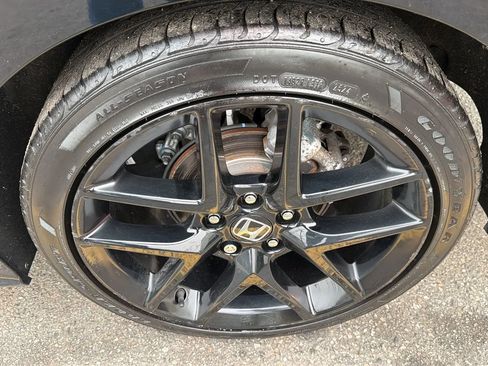 Used 2025 Honda Civic Sport image 9