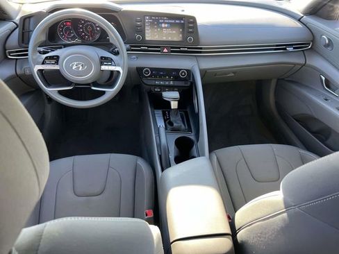 Certified 2023 Hyundai Elantra SEL image 11
