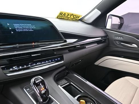 Used 2021 Cadillac Escalade Sport w/ Driver Assist Tech Package AWD/4WD image 24