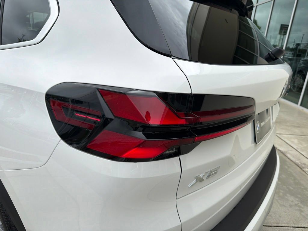 New 2026 BMW X5 sDrive40i w/ Parking Assistance Package RWD image 14