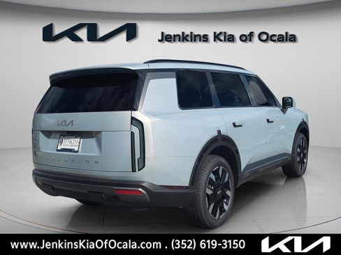 New 2027 Kia Telluride S image 3