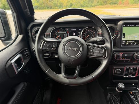 Used 2020 Jeep Gladiator Sport w/ Quick Order Package 24S AWD/4WD image 38