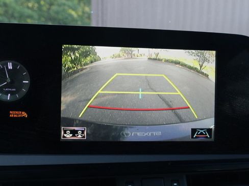 Used 2022 Lexus ES 350 w/ Premium Package image 33