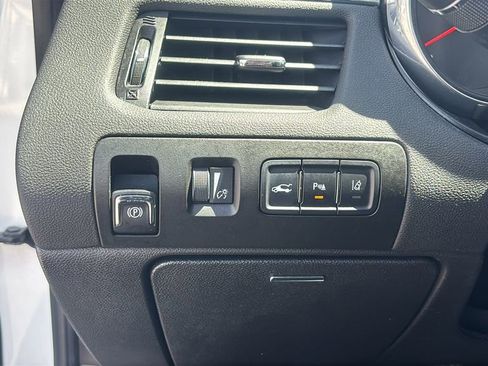 Used 2014 Chevrolet Impala LTZ FWD image 15