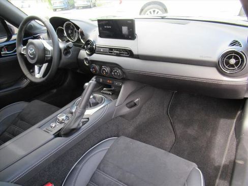 Used 2025 MAZDA MX-5 Miata Club w/ Brembo/BBS Recaro Package image 17