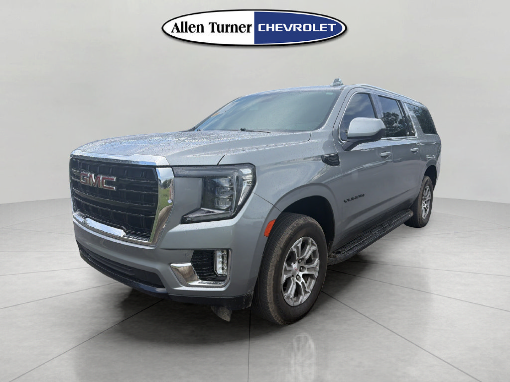 Used 2023 GMC Yukon XL SLE w/ Gmc Pro Safety Plus Package RWD image 2