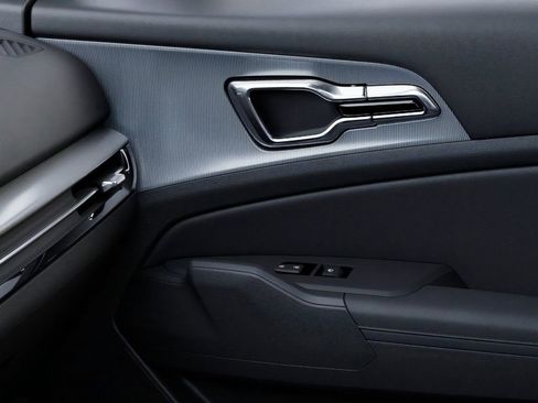 New 2026 Kia Sportage EX image 25