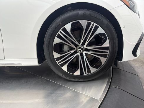 Used 2026 Mercedes-Benz E 350 Sedan image 9