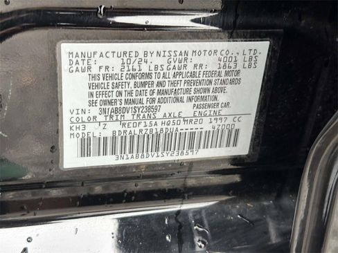 Certified 2025 Nissan Sentra SR image 16