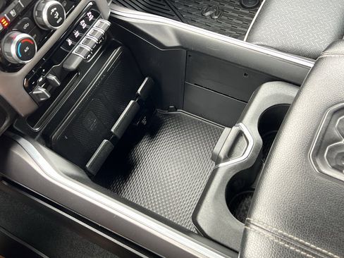 Used 2022 RAM 1500 Laramie image 24