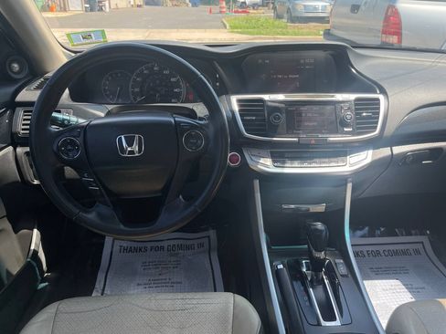 Used 2015 Honda Accord EX-L image 22