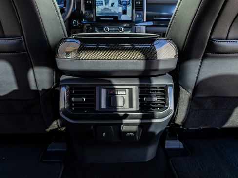 Used 2022 Ford F150 Lariat w/ Equipment Group 502A High image 31