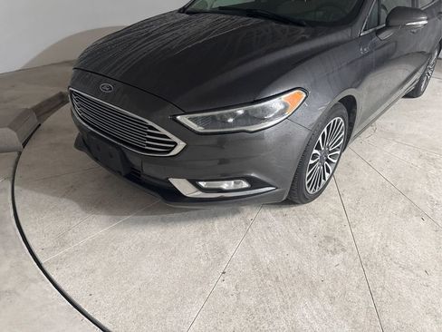 Used 2018 Ford Fusion Titanium image 32