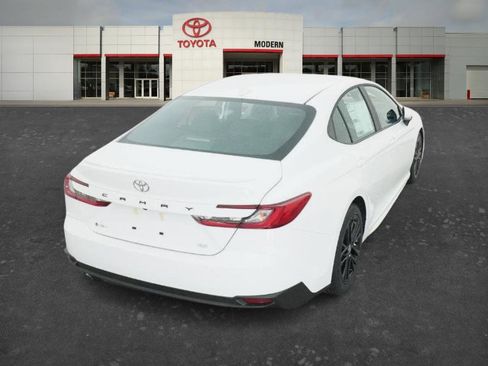 New 2026 Toyota Camry SE image 13