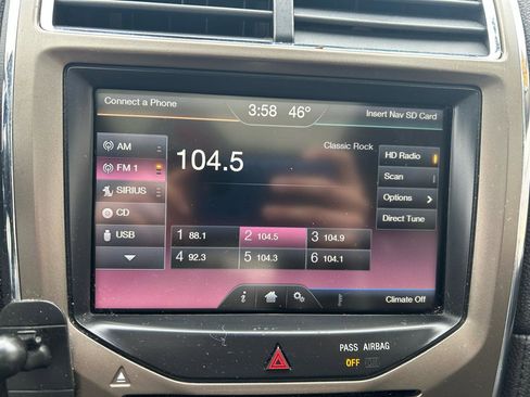 Used 2014 Lincoln MKX AWD w/ Equipment Group 101A image 24