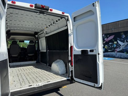 Used 2023 RAM ProMaster 2500 FWD image 21