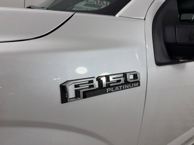 Used 2017 Ford F150 Platinum w/ Equipment Group 701A Luxury AWD/4WD image 5