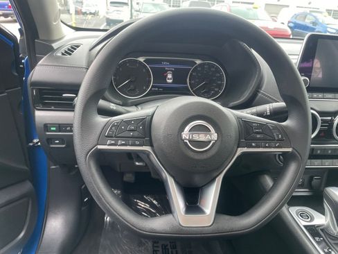 Used 2025 Nissan Sentra SV image 28