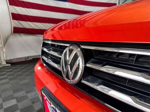 Used 2019 Volkswagen Tiguan SE w/ Panoramic Sunroof Package AWD/4WD image 20