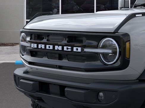New 2026 Ford Bronco Outer Banks w/ Sasquatch Package AWD/4WD image 19